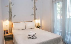 Anastasios' Artwork Apartment